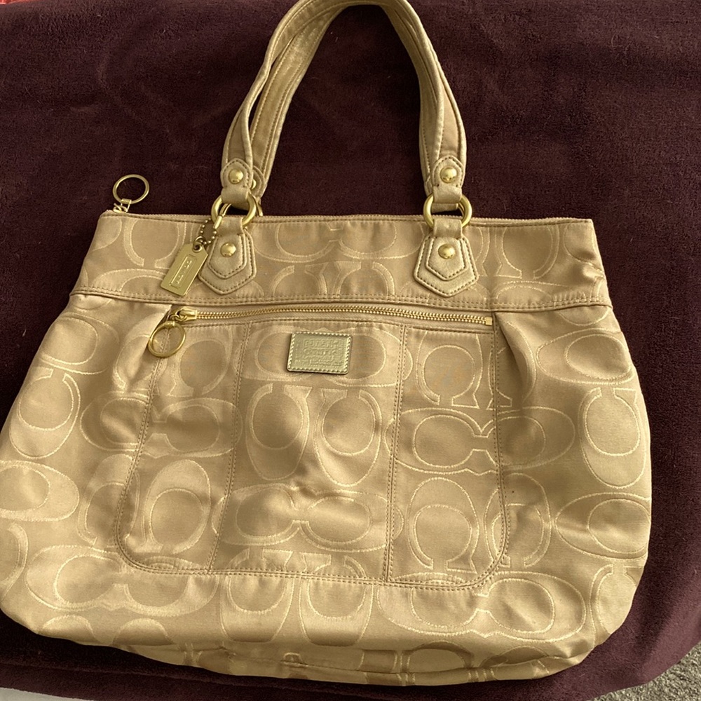 Like new! Authentic Coach purse